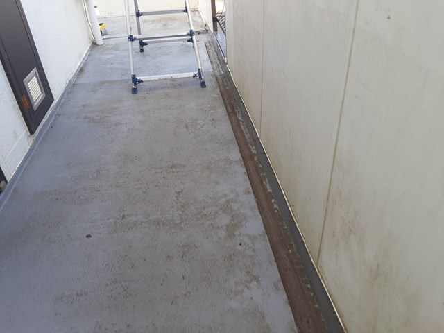 マンションの共有路